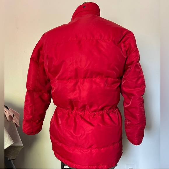 Red insulated winter jacket, fleece lined pockets, wind proof sleeves, pockets - Picture 12 of 14